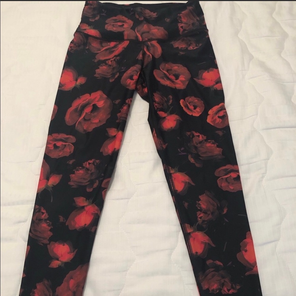 Victoria Secret rose leggings.